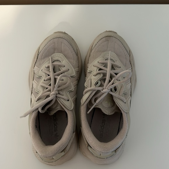 Adidas Ozweego Bliss Knit size 5 ( in men. Size is 37 in women) - Picture 6 of 6